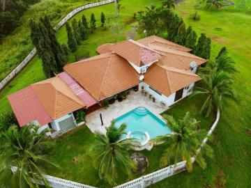 HACIENDA EN VENTA EN CHORRERRA