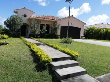 Hacienda Pacifico. 1500mts 4r 3.5b piscina $499,000.00