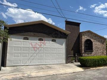 Hacienda San Carlos, Una Planta Casa en Venta en Zona Oriente de Saltillo