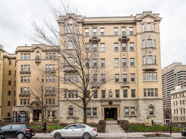 Haddon Hall 1 Bedroom Apartment for Rent at 2255 Rue Lambert Closse, Montréal, QC H3H 1Z9