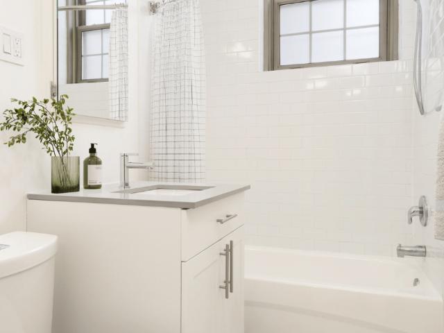Haddon Hall Studio Apartment for Rent at 2255 Rue Lambert Closse, Montréal, QC H3H 1Z9