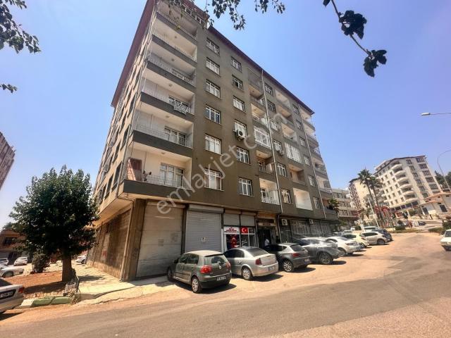 Hadi Gayrimenkul Ve Haritadan Çarşı Merkez Hacı Cümbüş Cami Karşısında Kiralık 3+1 Daire