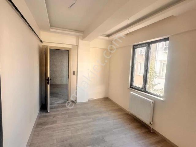 Hadi Gayrimenkulden Yenibeşevler Serap Gerebiç Yanı Eşyalı 2+1
