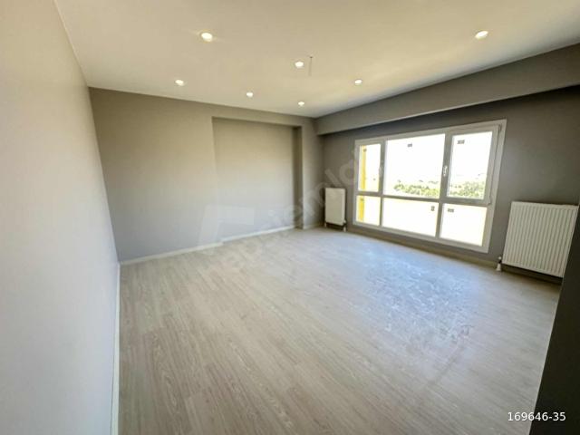 HADIMKÖY MAHALLESİNDE SİTE İÇİNDE KİRALIK 2+1 110M2 DAİRE