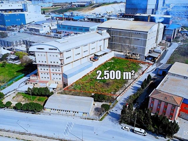 HADIMKÖY ÖMERLİ'DE SATILIK 2.500m SANAYİ İMARLI ARSA