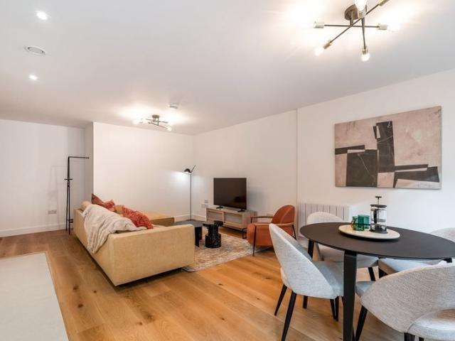 Hadleigh Court, Haddington Road, Ballsbridge, Dublin 4