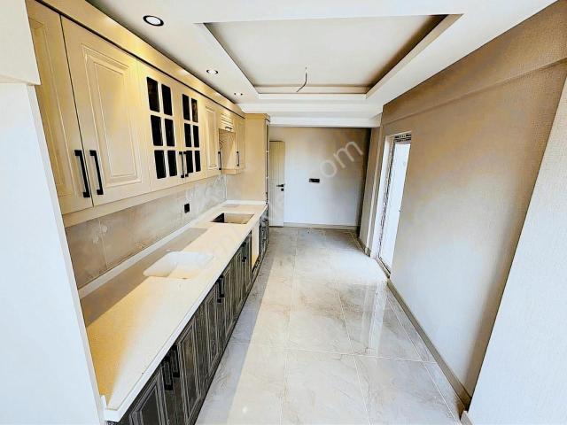 Haftanın Fırsat Dairesi Kat Konumlu Altı Daire Geniş 130 M2 2+1
