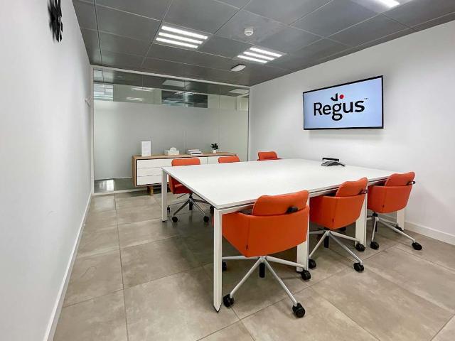 Haga crecer su negocio con espacios de trabajo en Zaragoza, España