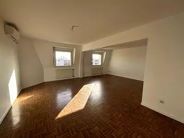 Hagondange 57300 Location appartement 3 pièces t3 au dernier étage cave
