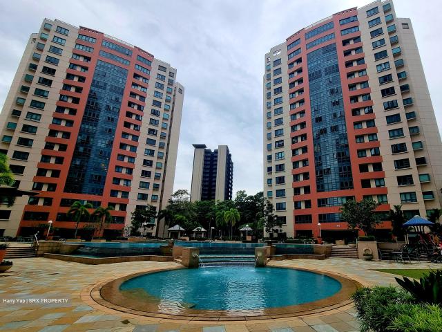 Haig Court D15, Condominium