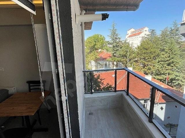 HAKTAN EMLAKTAN MERKEZE YAKIN 1+1 ESYALI SIFIRDAN FARKSIZ