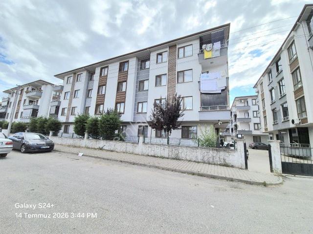 Hak Emlak'tan Aziziye Mahallesinde Kiralık 3+1 Geniş Daire
