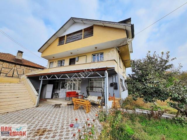 Hak Emlak'tan Fevzi Çakmak Mah. Satılık 2 Katlı Müstakil Ev