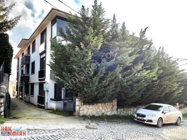 Hak Emlak'tan Üniversite Bölgesinde Satılık 1+1 Eşyalı Daire