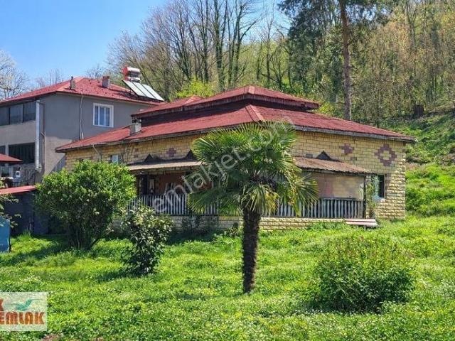 Hak Emlak'tan Yığılca Yolu Üzerinde Satılık 4+1 Müstakil Ev