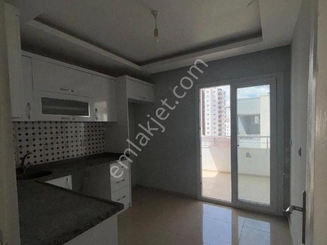 Hakem Emlaktan İskânlı Bulvar Üzeri 2+1 Kapalı Mutfak Kiralık Daire