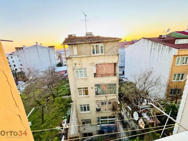 Halıcıoğlu Çıksalın Satılık 3+1 İçi Yapılı 120m2