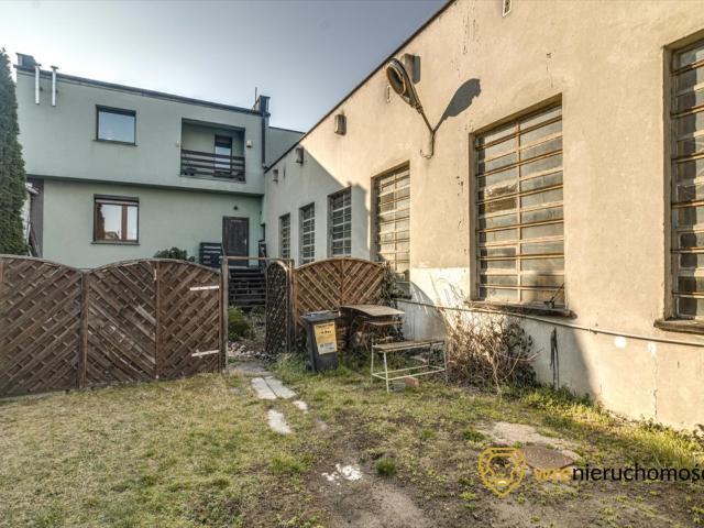 Hala produkcyjno biurowa 180 m², pełne uzbrojenie, duża działka