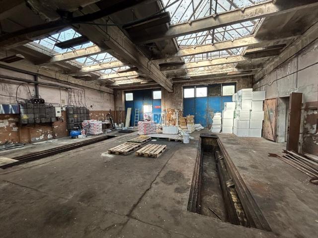 Hala produkcyjno warsztatowa 500 m² z biurami i TIR Dojazd