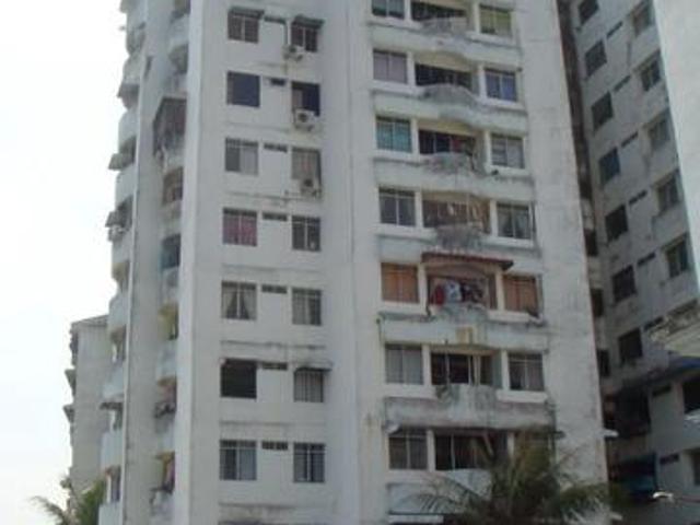 Halaman Munir Apartment Ampang 3R2B FF