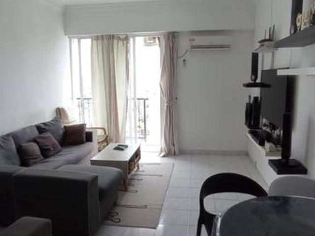 Halaman Kristal 1100sqft Renovated Best Condition Greenlane For Sale