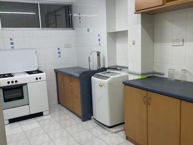 Halaman Kristal ApartmentJelutong