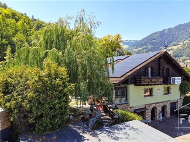 Halbchalet mit Blick in Choëx, 5,5 Zimmer und Garten