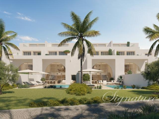 Halcyon, um novo empreendimento contemporâneo, desenhado pela renomada arquiteta Jutta Hoehn, oferece vistas panorâmicas tanto da costa do Algarve como da paisagem circundante. A villa 4 está agora à venda. Aproveita a oportunidade
