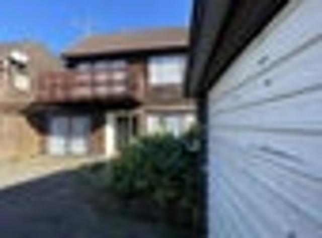 Half Moon Bay, 3 bedrooms, $620 pw