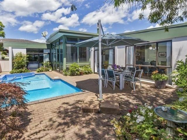 half moon bay, 4 bedrooms