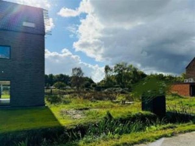 Half open bouwgrond aan het natuurgebied FORT VAN MERKSEM