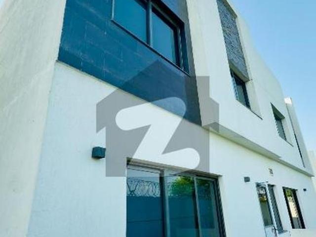 Half Kanal Luxury Villa for Sale in Eighteen Islamabad | Stunning Parkway Views Eighteen