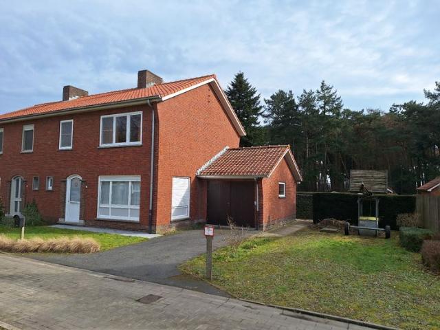 Halfopen woning met grote tuin centrum Beernem