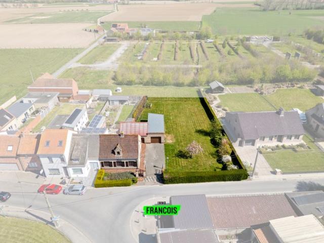 Halfopen bebouwing op 1050m² te Oostvleteren