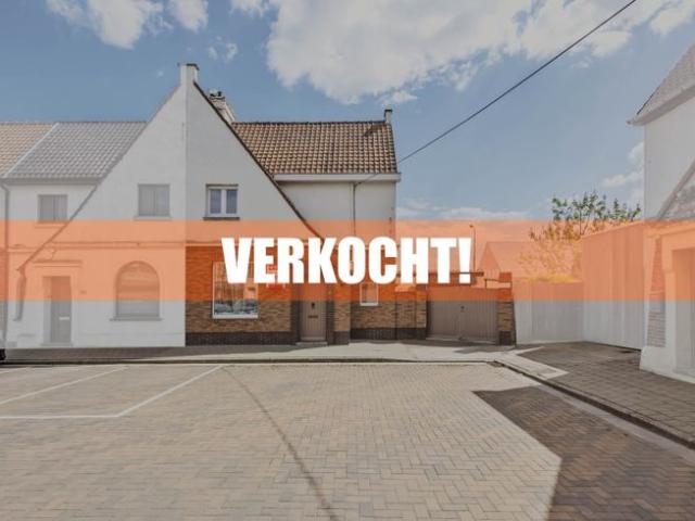 Halfopen bebouwing met mancave van 32m2