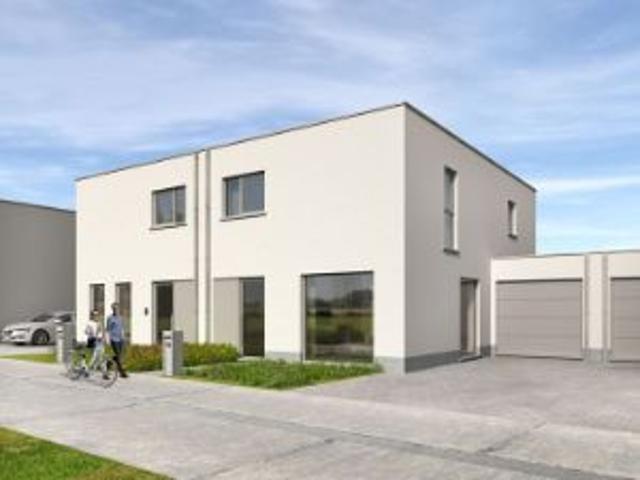 Halfopen bebouwing te koop