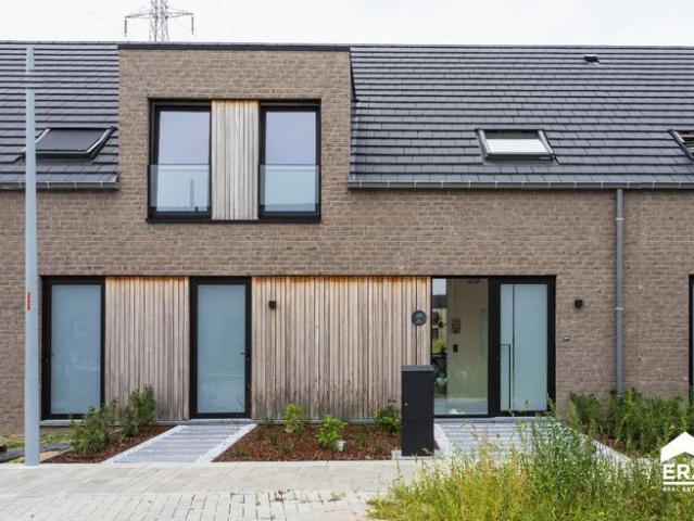 Halfopen nieuwbouwwoning in Roeselare