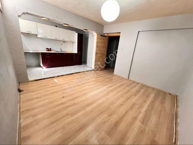 Halilrıfatpaşa Caddesi Üzerinde 2+1 85m2 Kiralık Daire