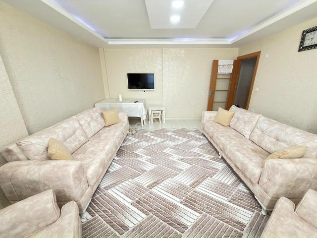 Halkalı Kavaklı'da 2 Dairelik Çatısı Yüksek 4+2 Dubleks 220 M2