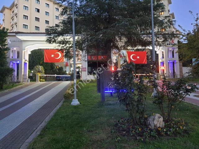 Halkalı Laleşehir Konaklarında 4+1 Satılık Daire