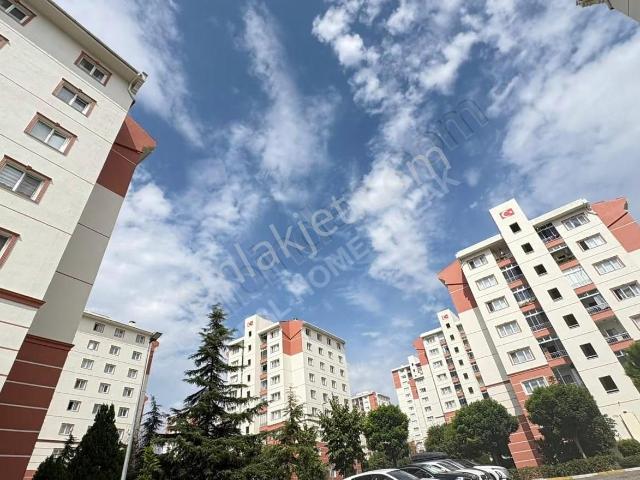 Halkalı Toki Göl Konutları'nda 2+1 Doğu Cephe Satılık Daire