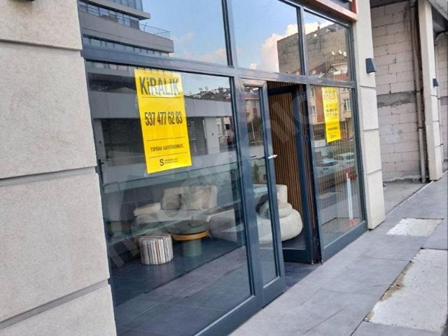 HALKALI NİVO İSTANBUL DA KİRALIK DÜKKAN 50 m PEYZAJ CEPHE