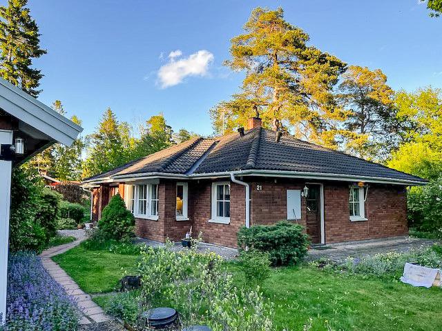 Hallgrens väg 21A