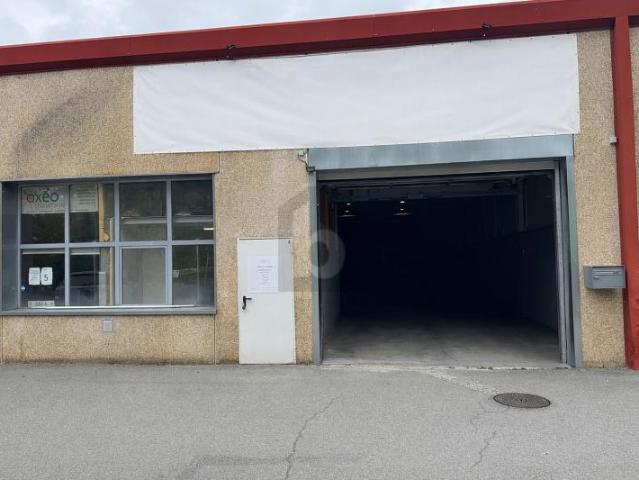 HALLE ARTISANALE AVEC VISIBILITÉ AUTOROUTE