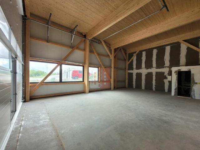 Halle de stockage disponible dès le 1er août 2026