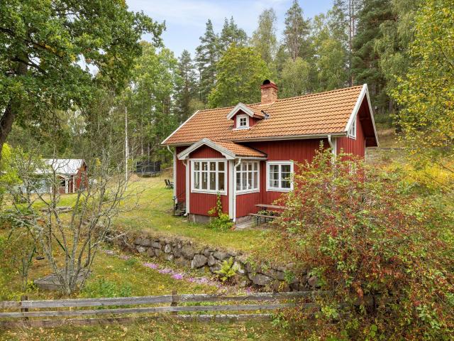 Hällerum 141