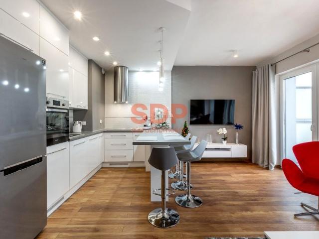 Hallera 65 m², Wrocław