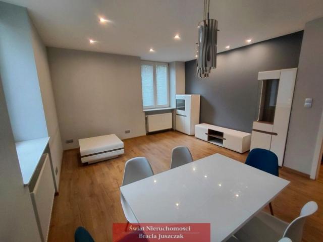 Hallera 61,48 m², Wrocław