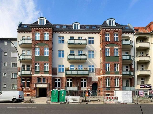Hallo Altersvorsorge: Vermietete 4 Zimmer Gründerzeit Wohnung nahe Rüdesheimer Platz *BALKON