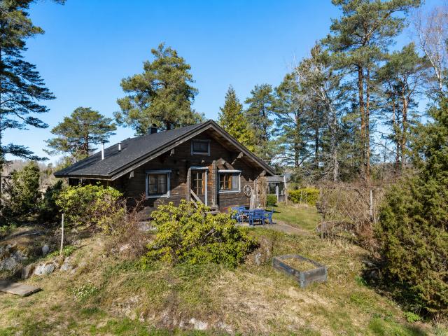 Hallonsveden 16